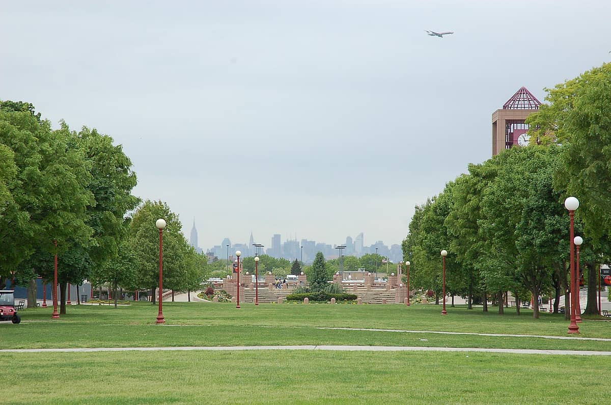 CUNY Queens College campus
