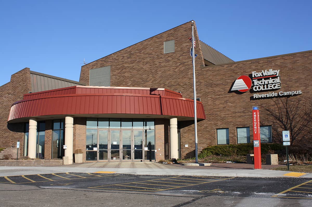 Fox Valley Technical College campus