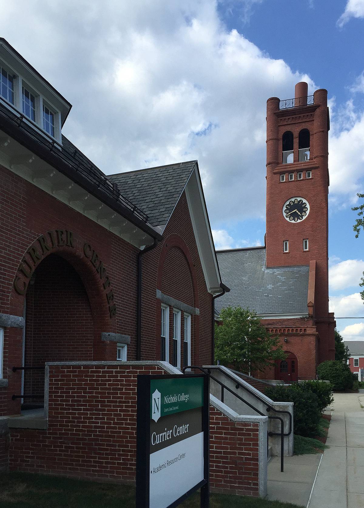 Nichols College campus