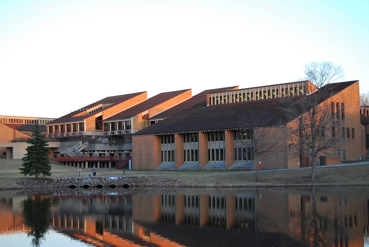 Oakland Community College campus