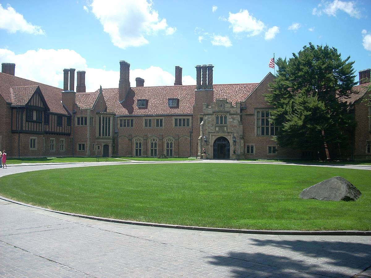 Oakland University campus