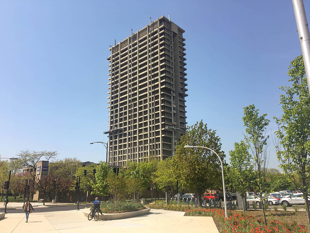 University of Illinois Chicago campus
