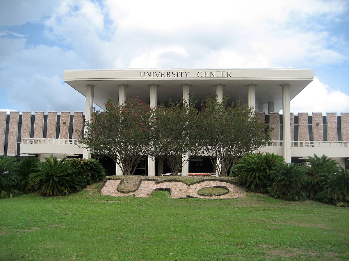 University of New Orleans campus
