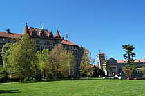 Chestnut Hill College