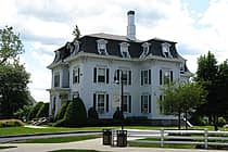 Dean College