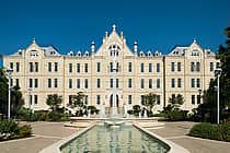 St. Mary's University