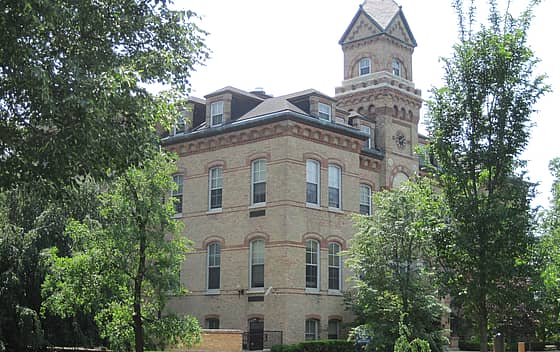 Elmhurst University