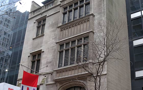 LIM College