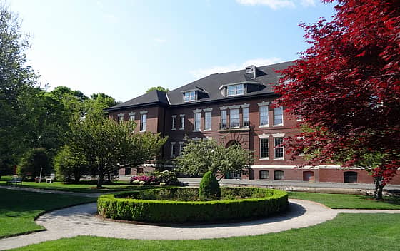 Montserrat College of Art