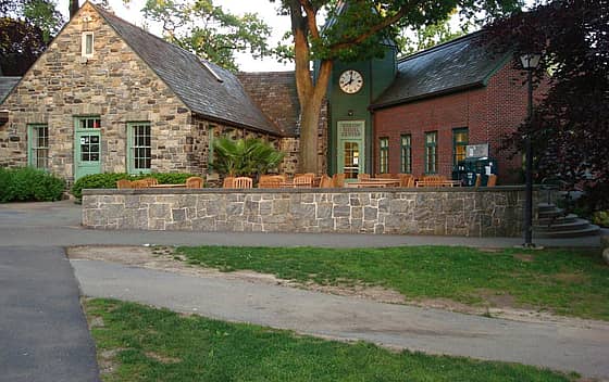 Sarah Lawrence College