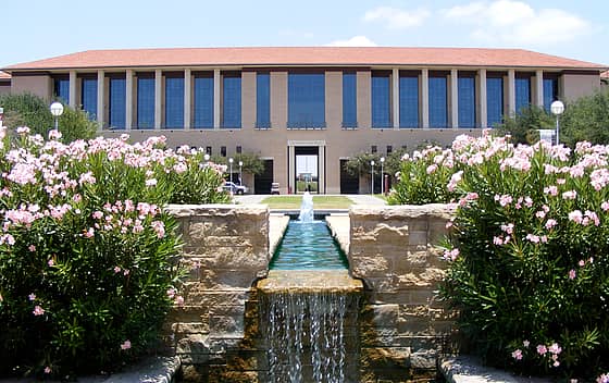 Texas A & M International University
