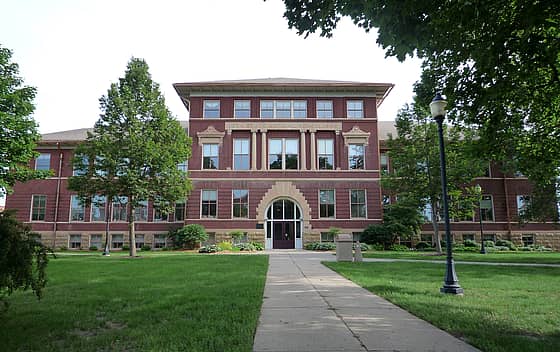 University of Wisconsin River Falls